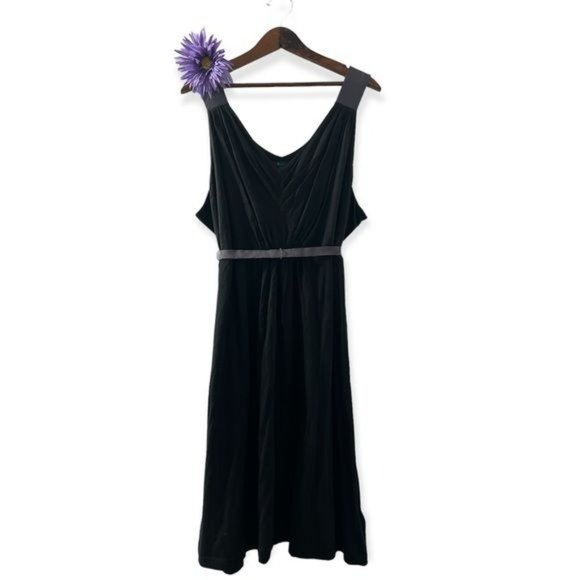 Boden Dresses & Skirts - BODEN SILK DRESS